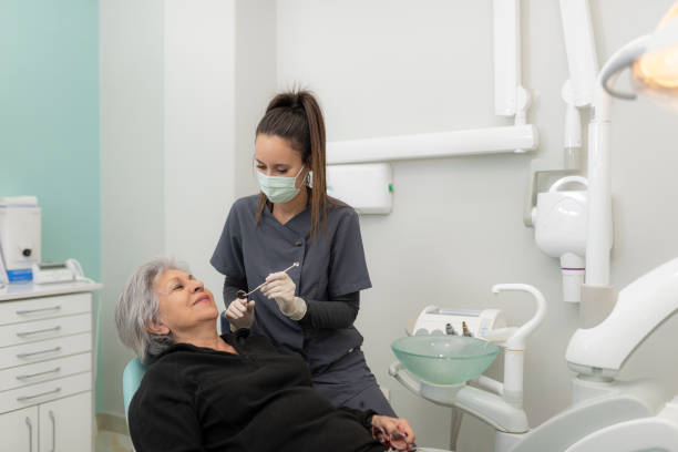 Best Broken or Cracked Tooth Emergency Dentist in East Farmingdale, NY